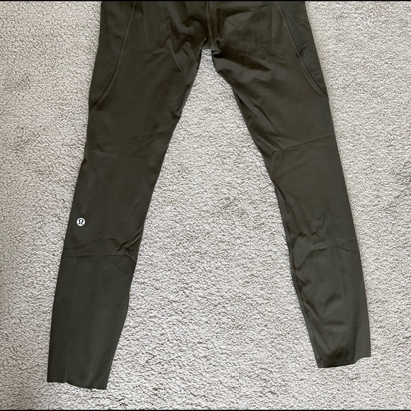 Lululemon Fast and Free 25” Dark Olive Size 4 - Picture 1 of 3